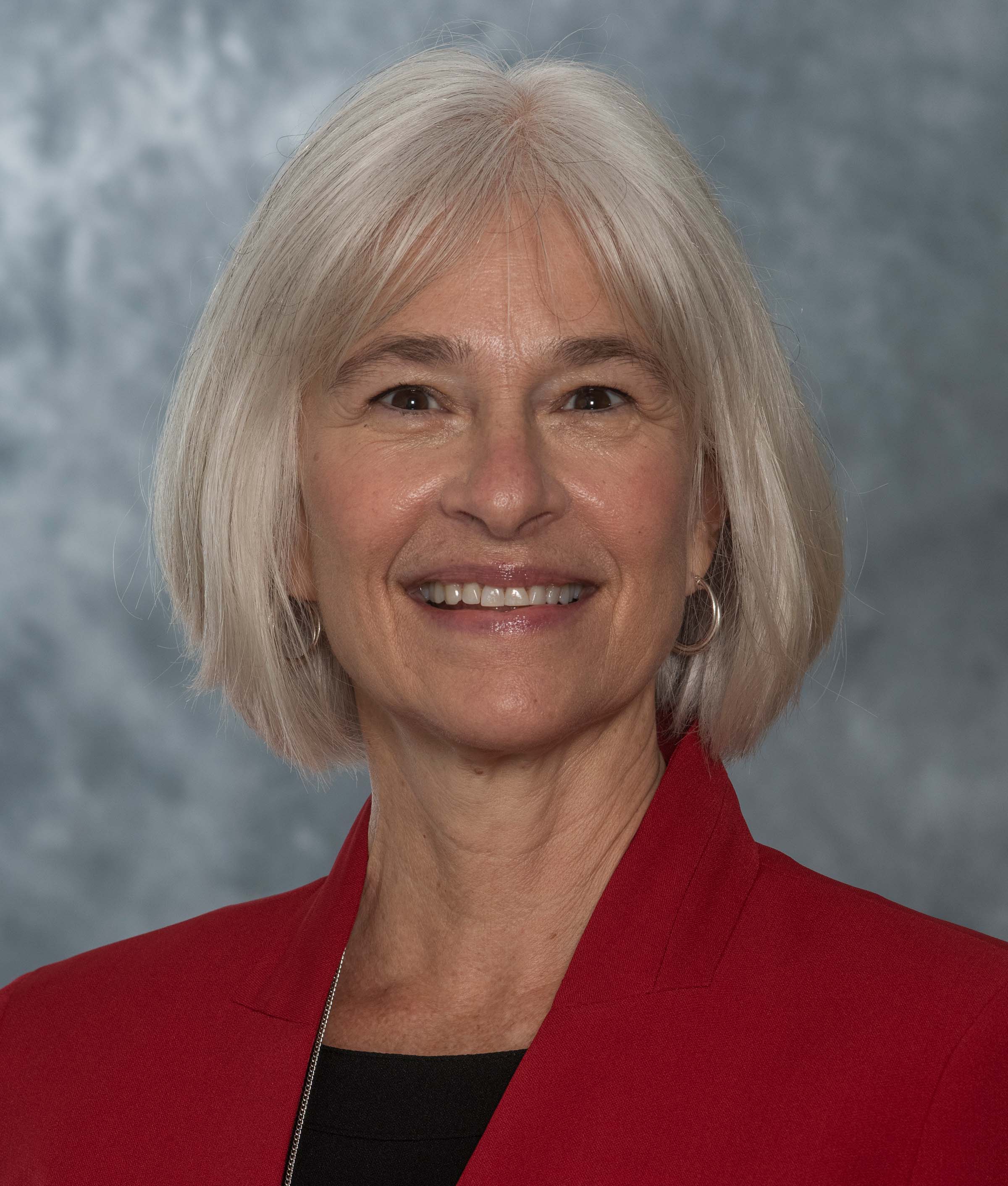 Beth Renninger Headshot